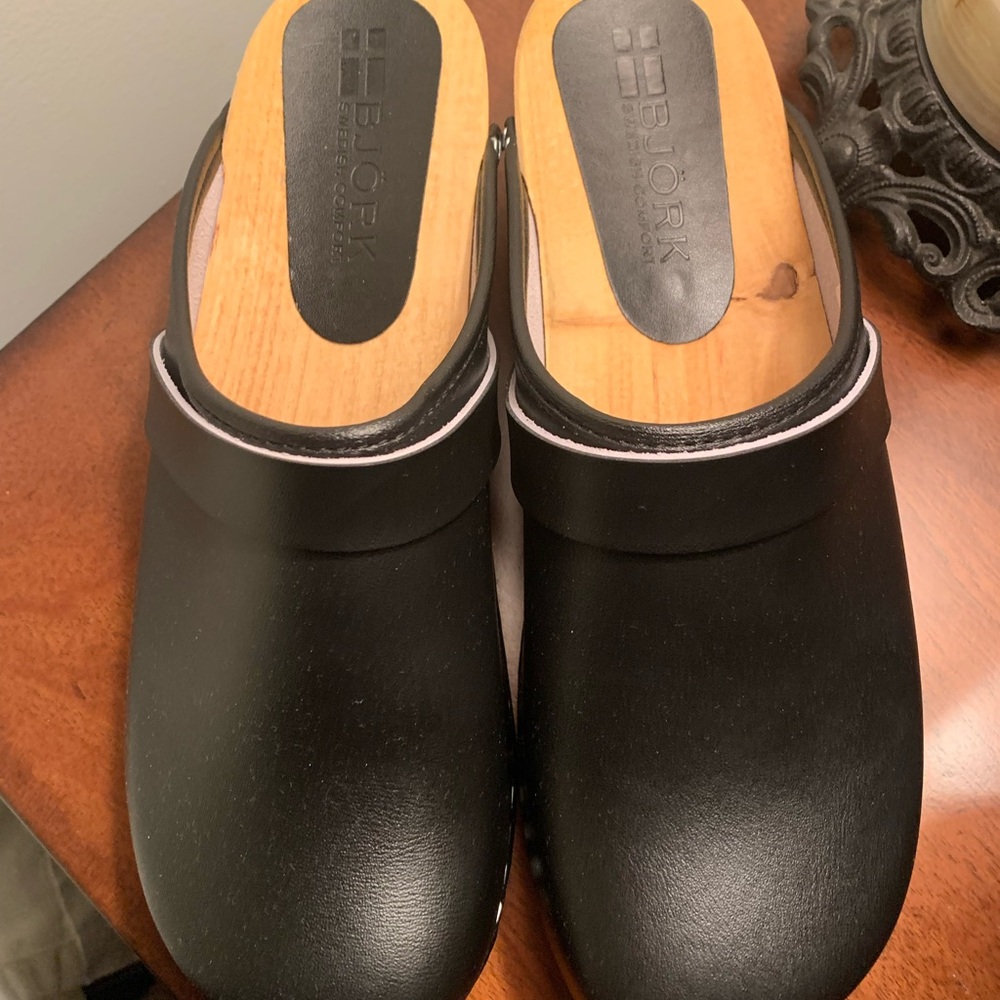 Bjork Black Leather wooden Clogs size 42